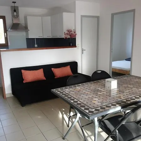 Kemping Confortable Avec Terrasse Et Acces Handicape - Api-1-52-592 *