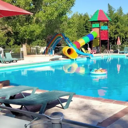 Κάμπινγκ Confortable Avec Terrasse Et Acces Handicape - Api-1-52-592 Devillac