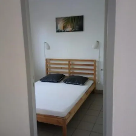Confortable Avec Terrasse Et Acces Handicape - Api-1-52-592
