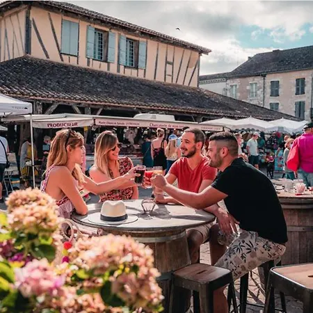 Confortable Avec Terrasse Et Acces Handicape - Api-1-52-592 *