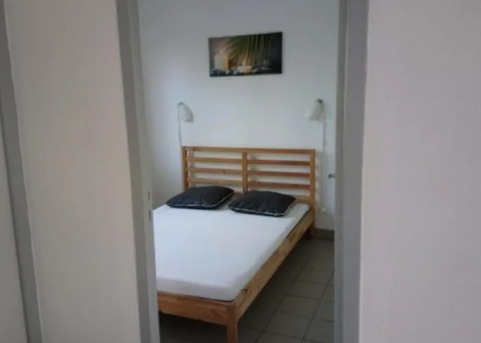 Confortable Avec Terrasse Et Acces Handicape - Api-1-52-592