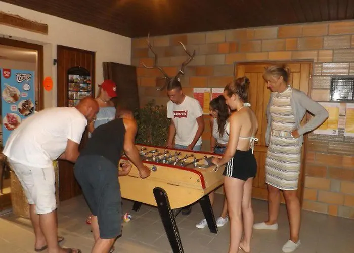 Confortable Avec Terrasse Et Acces Handicape - Api-1-52-592 אתר קמפינג