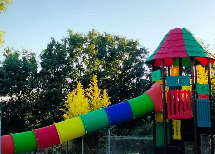 Confortable Avec Terrasse Et Acces Handicape - Api-1-52-592 אתר קמפינג