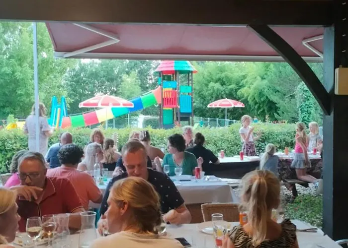 Confortable Avec Terrasse Et Acces Handicape - Api-1-52-592 مكان تخييم